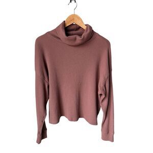 Abercrombie & Fitch Soft A&F Cozy Thermal Waffle Knit Turtle Neck Long Sleeve Sh